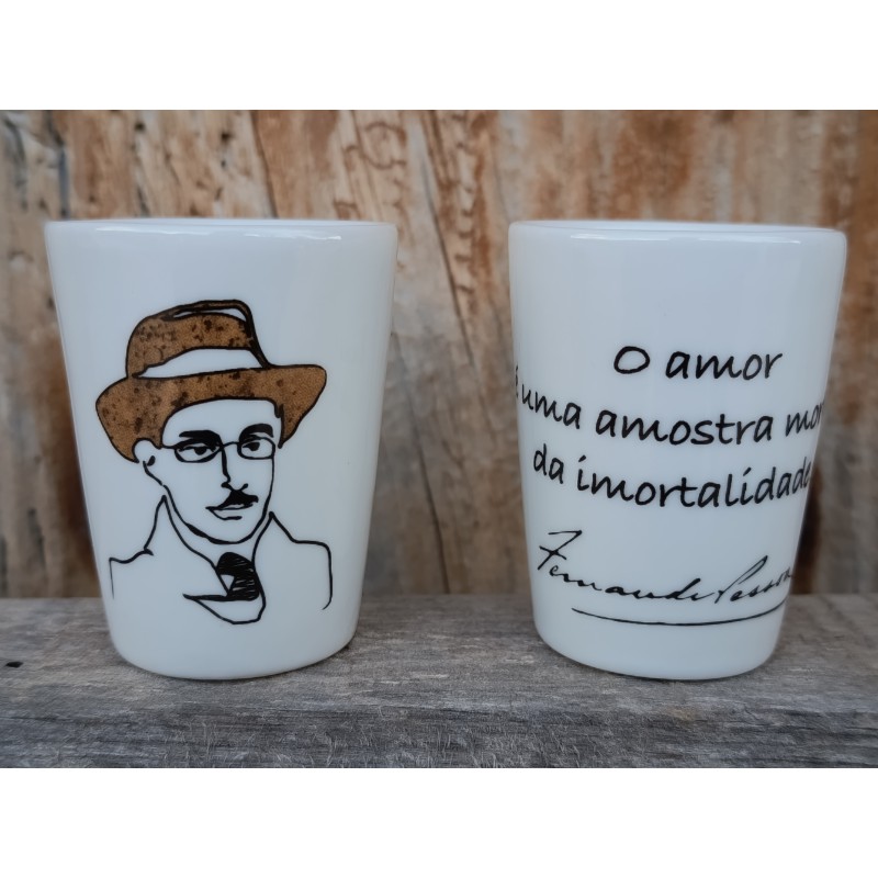 Copo de shot Fernando Pessoa